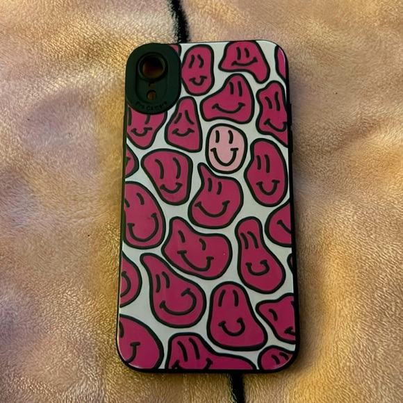 iPhone XR Case from SHEIN - Picture 1 of 2